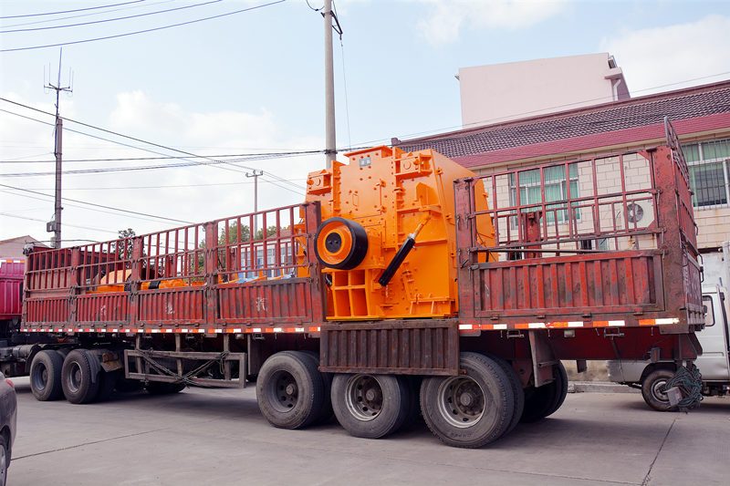 可逆錘式破碎機