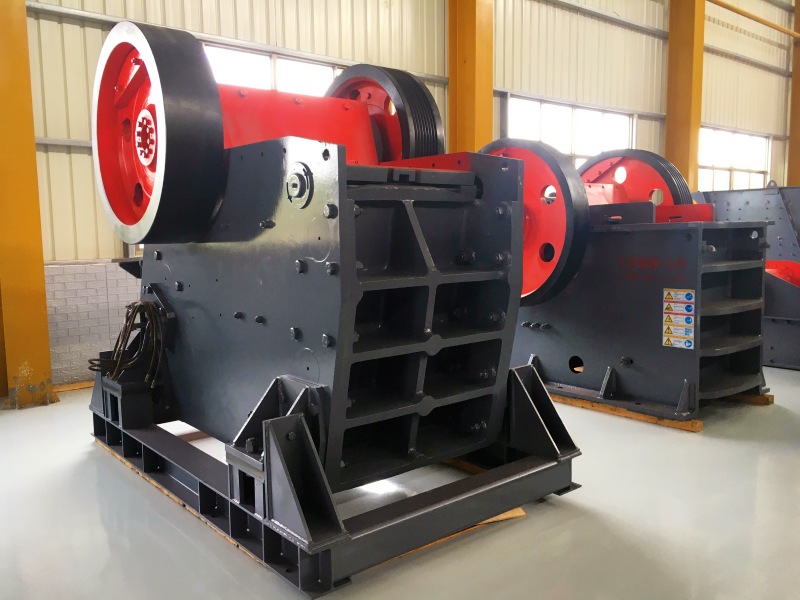 歐版顎式破碎機(jī)